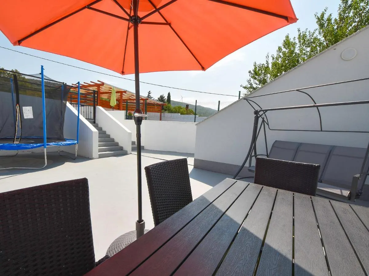 Apartment Nina By Interhome Anic